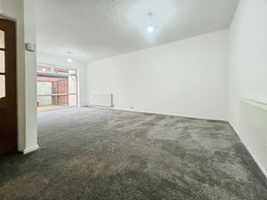 Lounge/ Diner- click for photo gallery